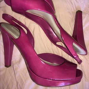 NINE WEST pink open-toe pump
